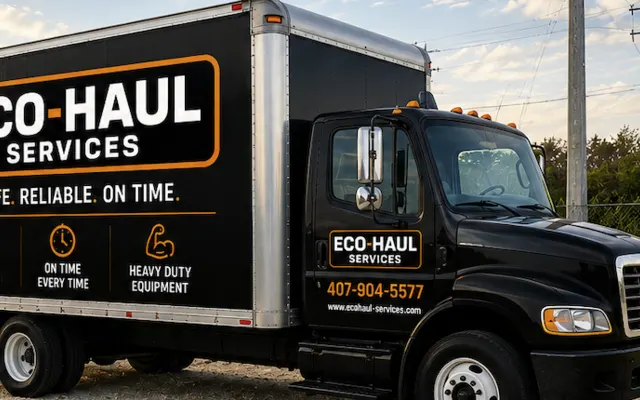 Camión de caja de Eco Haul Services